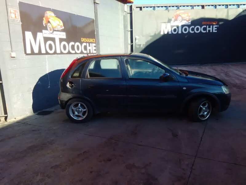 opel corsa c del año 2001