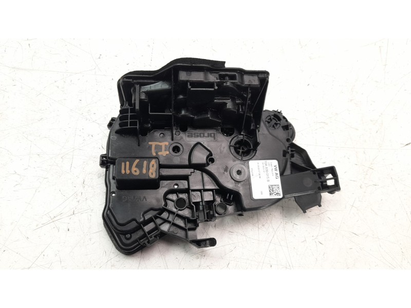 Recambio de cerradura puerta trasera izquierda para volkswagen polo 1.0 tsi referencia OEM IAM 10A839015B  
