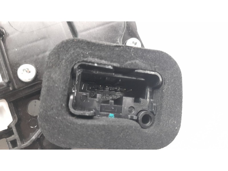 Recambio de cerradura puerta trasera izquierda para volkswagen polo 1.0 tsi referencia OEM IAM 10A839015B  