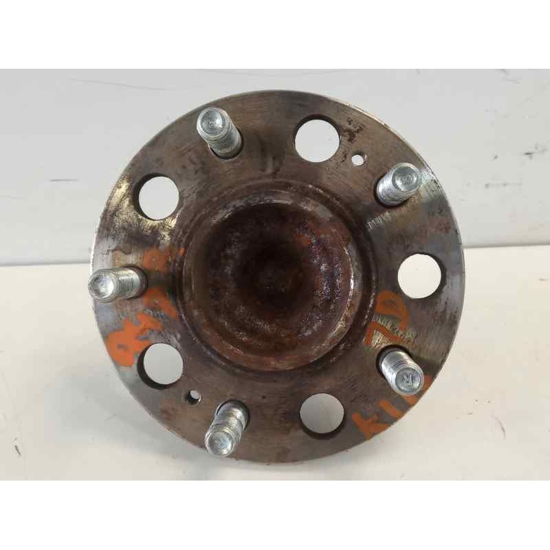 Recambio de buje para kia sportage 1.7 crdi cat referencia OEM IAM 527102E100 906544 