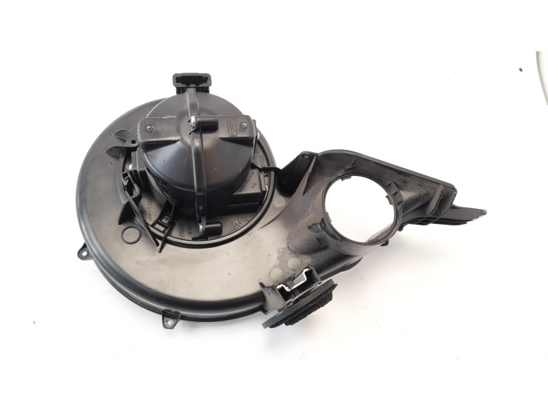 Recambio de ventilador calefaccion para land rover freelander (lr2) td4 s referencia OEM IAM 6G9N18D413AA  