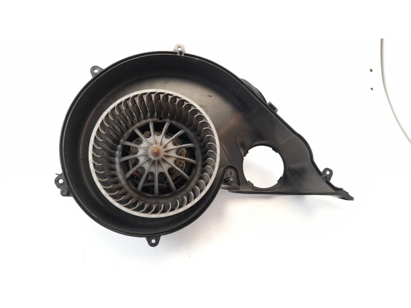 Recambio de ventilador calefaccion para land rover freelander (lr2) td4 s referencia OEM IAM 6G9N18D413AA  