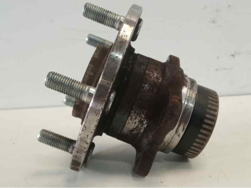 Recambio de buje para kia sportage 1.7 crdi cat referencia OEM IAM 527102E100 906544 