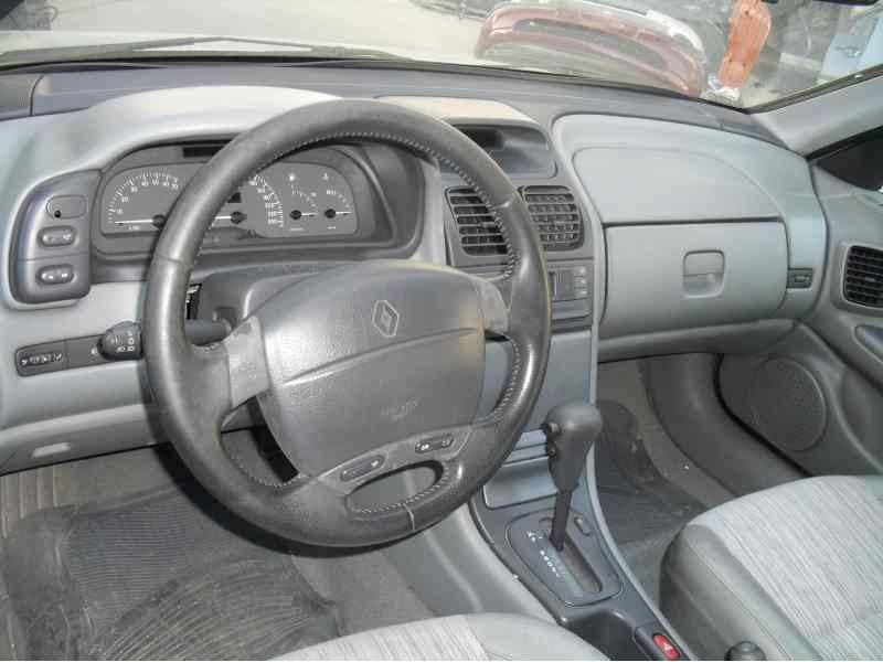 renault laguna (b56) del año 2000