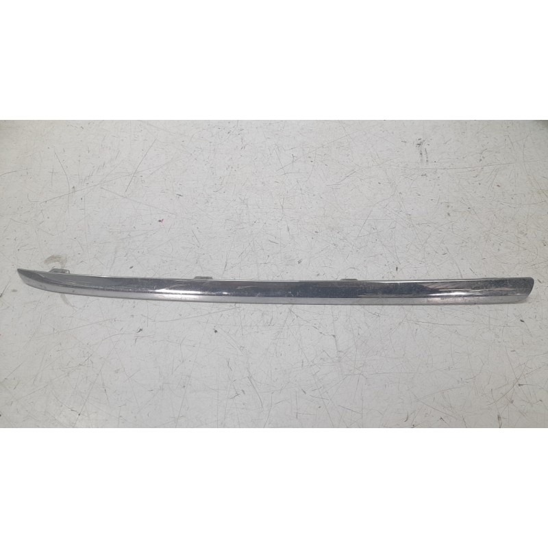 Recambio de moldura paragolpe delantera para mercedes-benz clase gla (x156) gla 200 cdi / d (156.908) referencia OEM IAM A156885