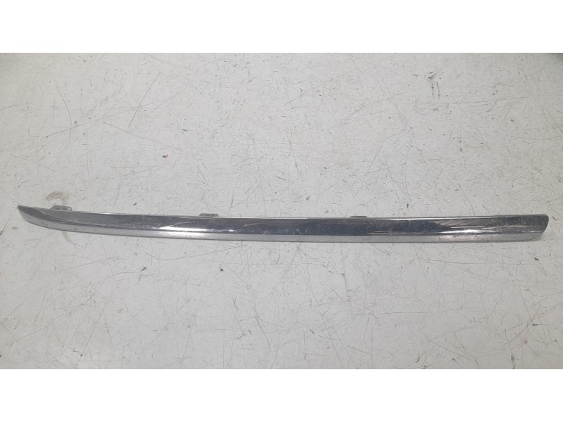 Recambio de moldura paragolpe delantera para mercedes-benz clase gla (x156) gla 200 cdi / d (156.908) referencia OEM IAM A156885