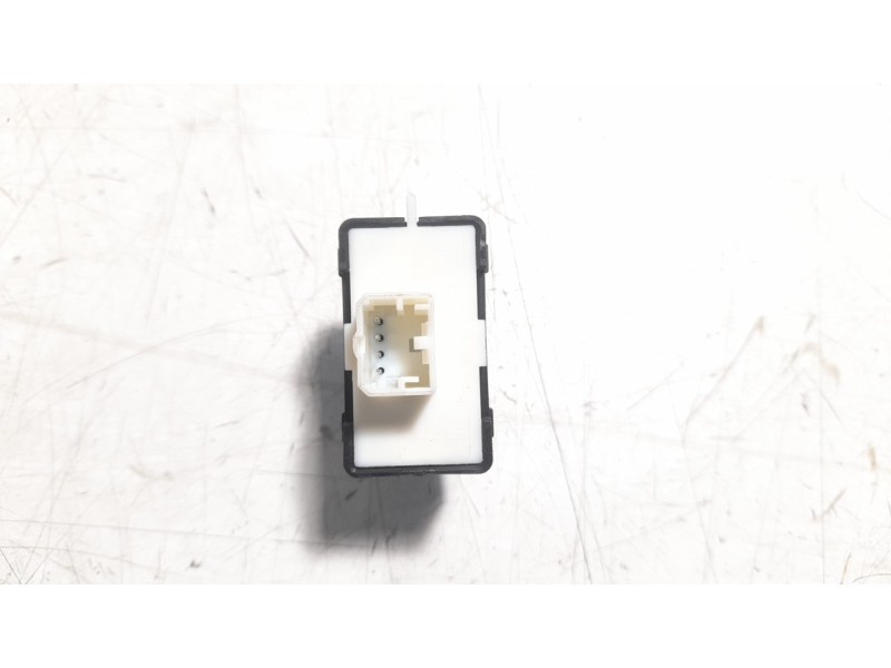 Recambio de mando elevalunas delantero derecho para jeep renegade limited 4x4 referencia OEM IAM 30170843  