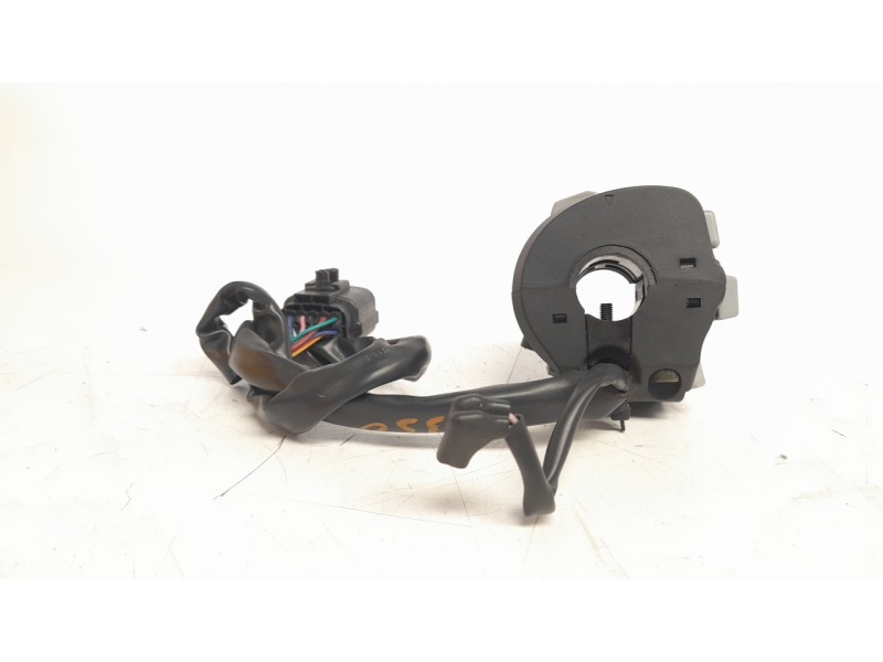 Recambio de piña luces derecha para zontes motorcycles zt125 zt 125-u referencia OEM IAM 1184200184000  