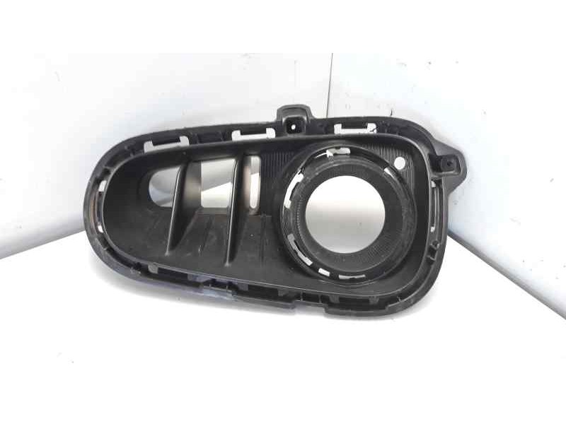 Recambio de rejilla paragolpes derecha para kia rio (yb) 1.0 tgdi cat referencia OEM IAM 86526H8020  