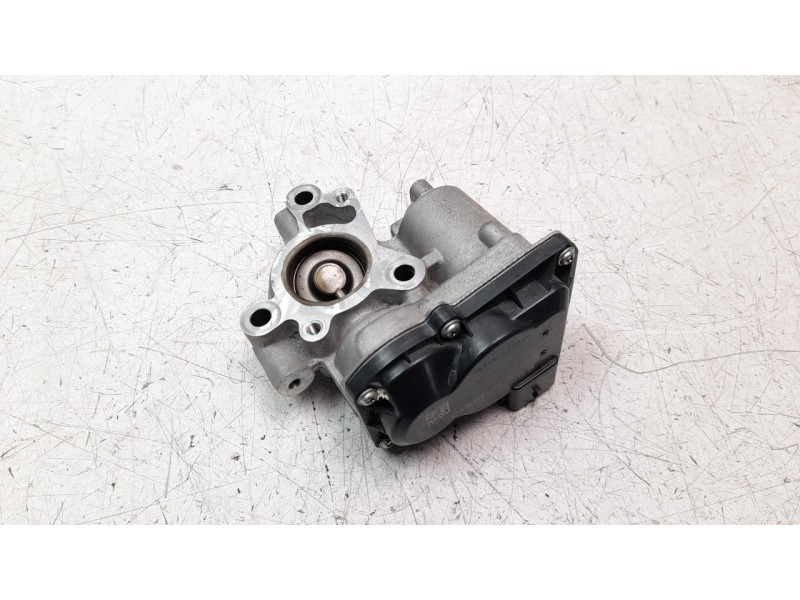 Recambio de caja mariposa para renault clio v 1.5 blue dci diesel fap referencia OEM IAM 147100361R  