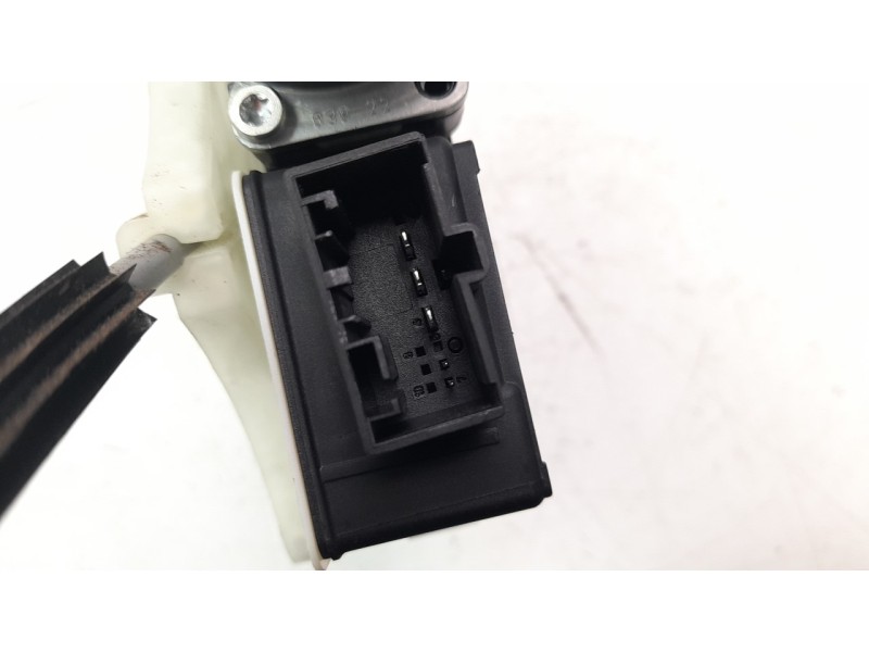 Recambio de elevalunas trasero izquierdo para volkswagen polo 1.0 tsi referencia OEM IAM 2G6839461C  