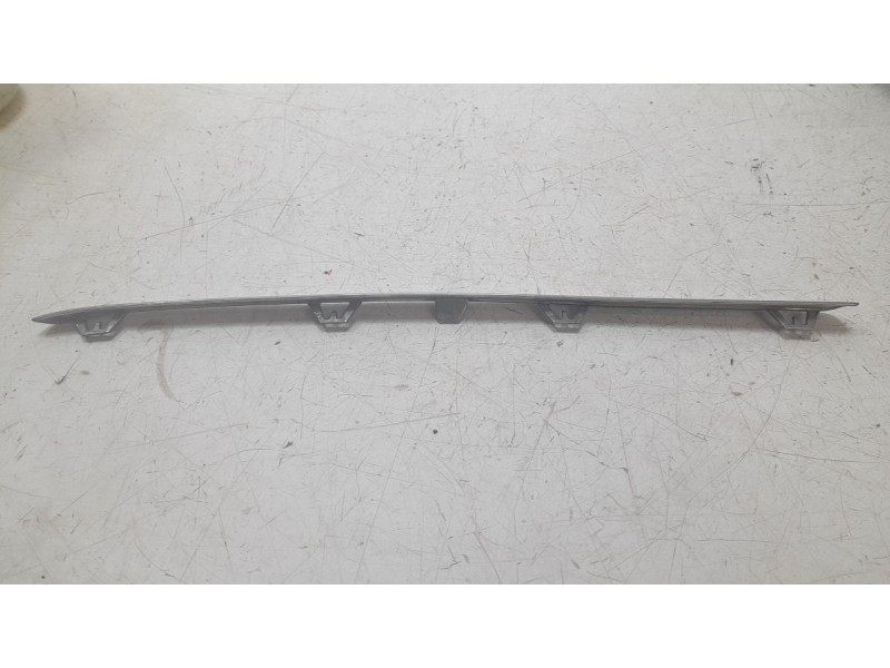 Recambio de moldura paragolpe delantera para mercedes-benz clase gla (x156) gla 200 cdi / d (156.908) referencia OEM IAM A156885
