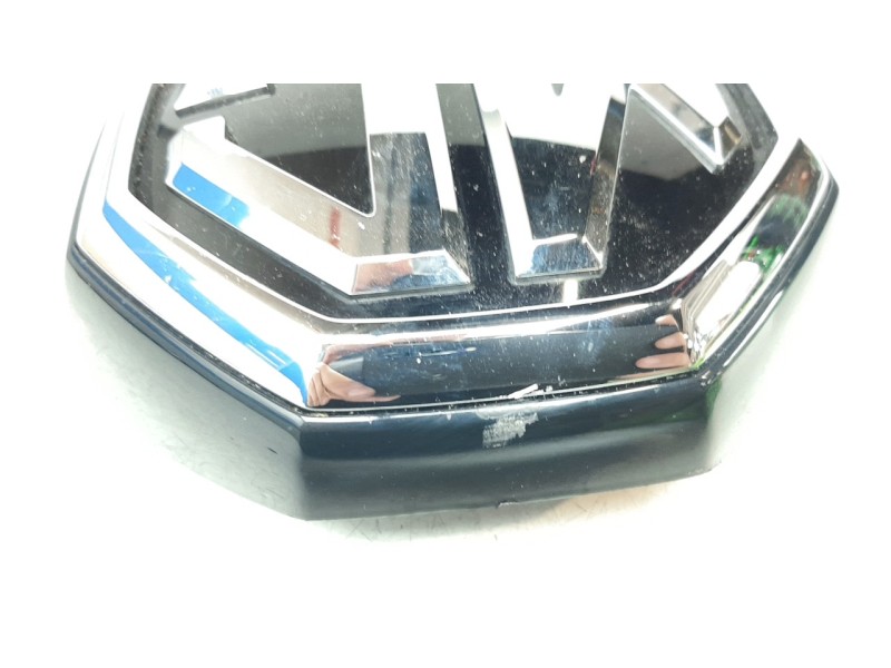 Recambio de emblema para mg hs comfort referencia OEM IAM 10628733  