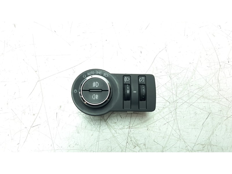 Recambio de mando luces para opel astra j lim. 1.7 16v cdti referencia OEM IAM 13268702  