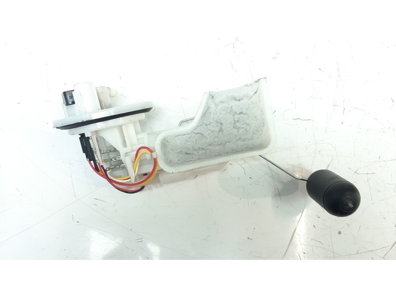 Recambio de bomba combustible para yamaha mt-125 referencia OEM IAM B7DE39070000  