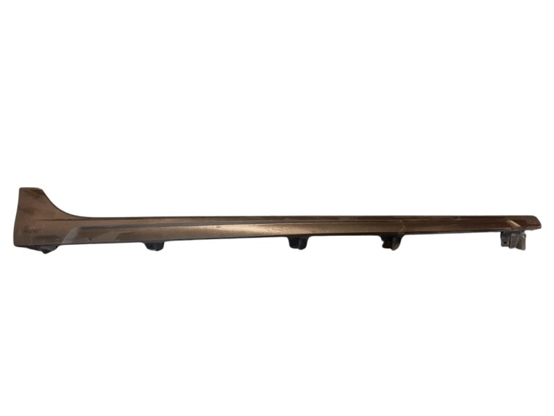 Recambio de faldon lateral para seat arona 1.6 tdi referencia OEM IAM 6F9853852  