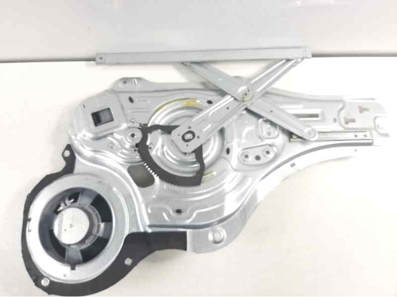 Recambio de elevalunas delantero derecho para kia sportage emotion 4x2 referencia OEM IAM 824803U120 106551616 