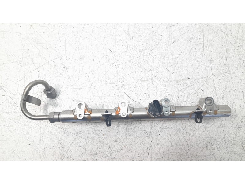 Recambio de rampa inyectora para jeep renegade limited 4x4 referencia OEM IAM 46338802  
