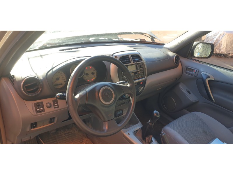 toyota rav 4 (a2) del año 2002