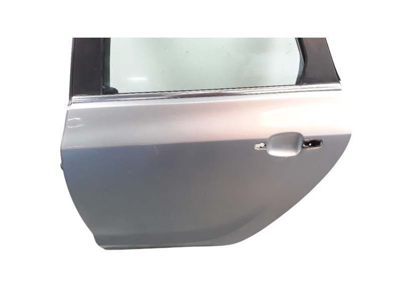 Recambio de puerta trasera izquierda para opel astra j lim. 1.7 16v cdti referencia OEM IAM 13330766  