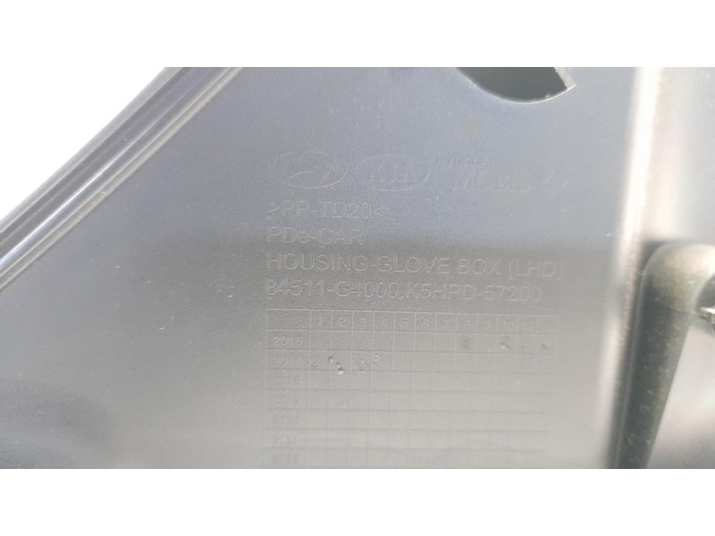 Recambio de guantera para hyundai i30 (pd) 1.0 tgdi cat referencia OEM IAM 84511G4000  