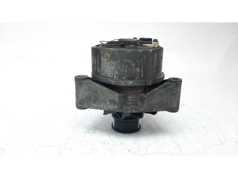 Recambio de alternador para mercedes-benz clase c (w201) berlina 2.0 cat referencia OEM IAM A0071545402  