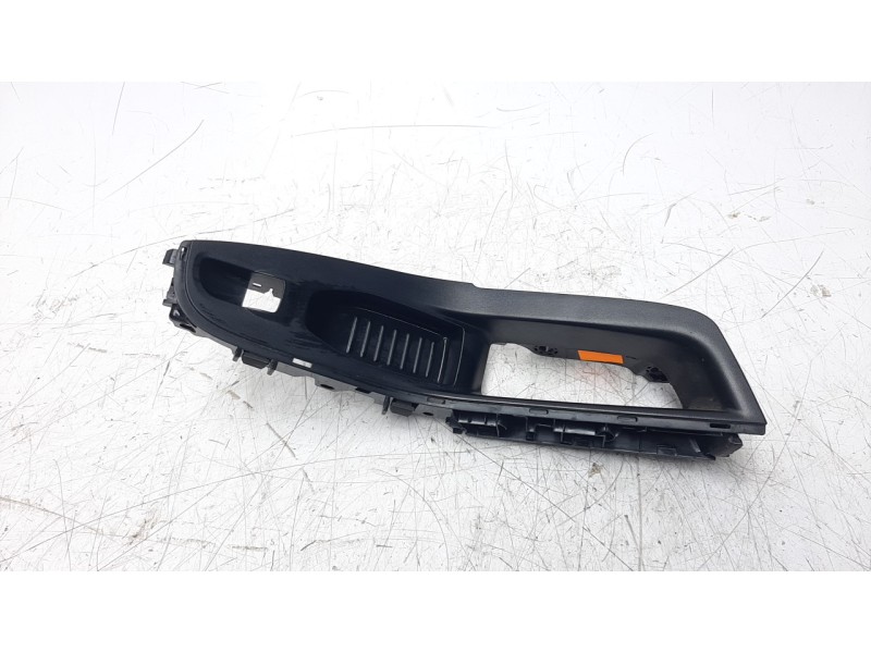 Recambio de moldura para ford fiesta (ccn) 1.25 16v cat referencia OEM IAM C1BBA240A40A  