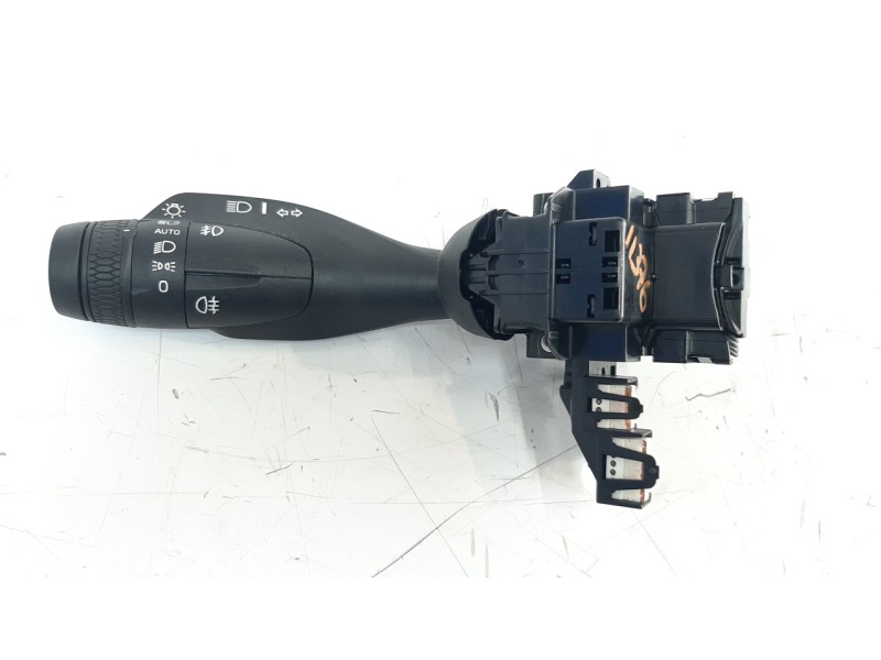 Recambio de mando intermitentes para volvo xc60 referencia OEM IAM 31674102  