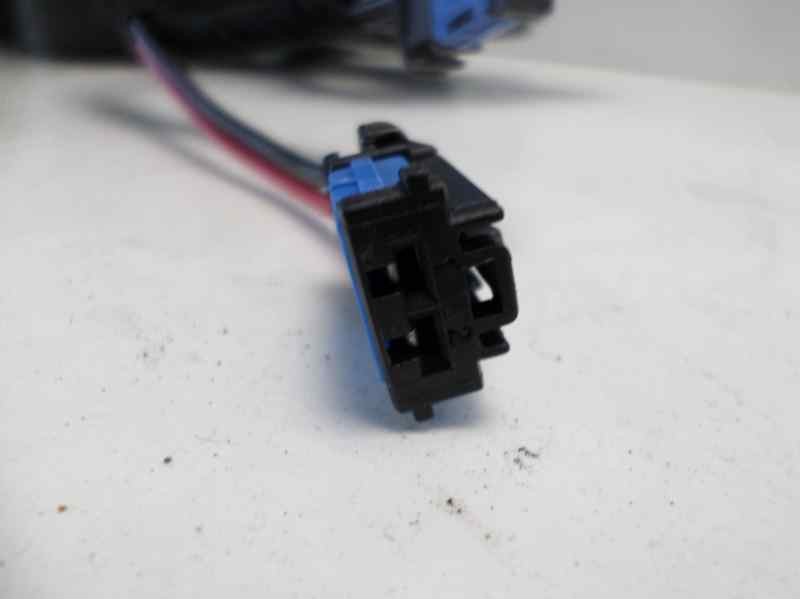 Recambio de cerradura puerta lateral derecha para peugeot 807 st referencia OEM IAM PN16835875 051005106876 