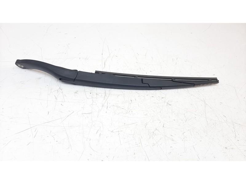 Recambio de brazo limpia trasero para hyundai tucson referencia OEM IAM 988152J000  