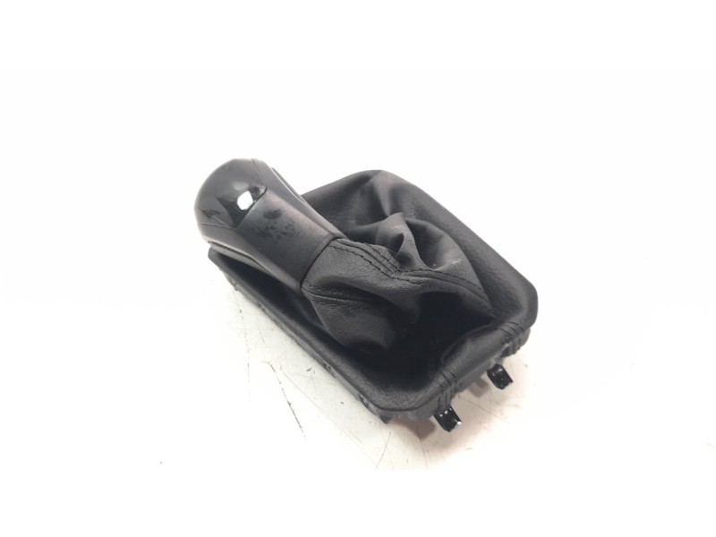 Recambio de pomo palanca cambio para volkswagen polo 1.0 tsi referencia OEM IAM 2G1711113P  