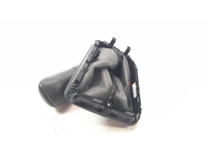 Recambio de pomo palanca cambio para volkswagen polo 1.0 tsi referencia OEM IAM 2G1711113P  