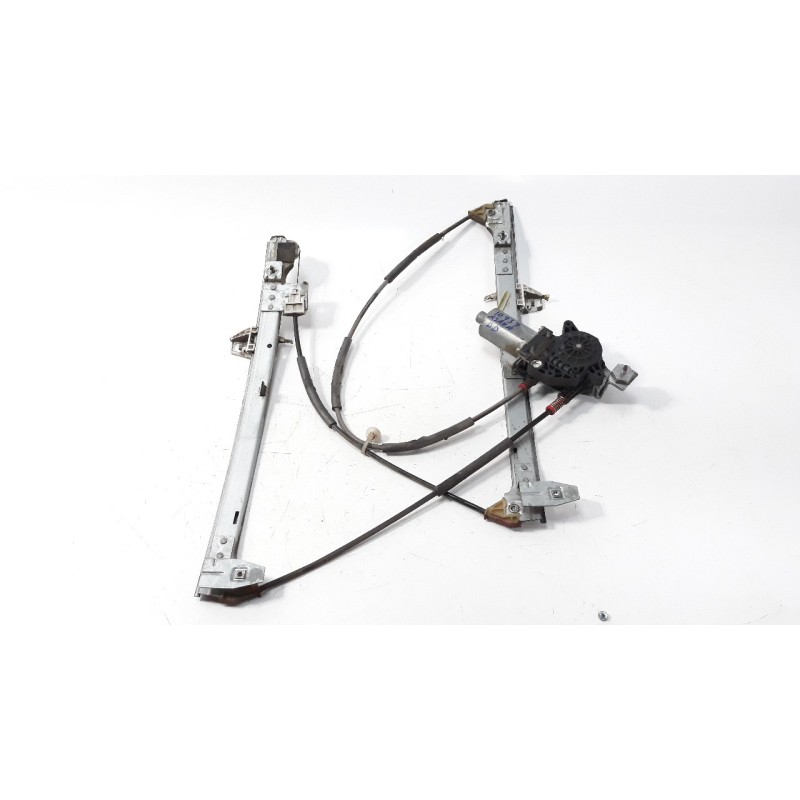 Recambio de elevalunas delantero derecho para citroen xsara berlina 1.9 diesel referencia OEM IAM 9221H3 106071901 111142