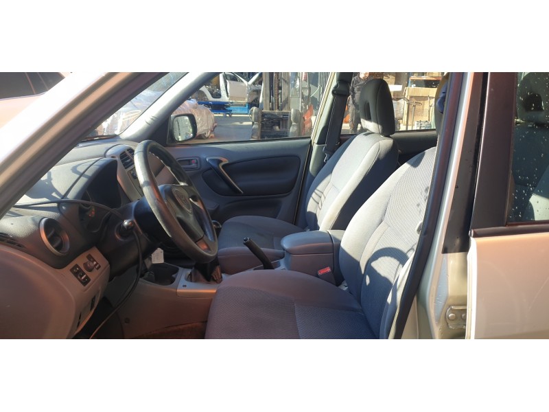 toyota rav 4 (a2) del año 2002