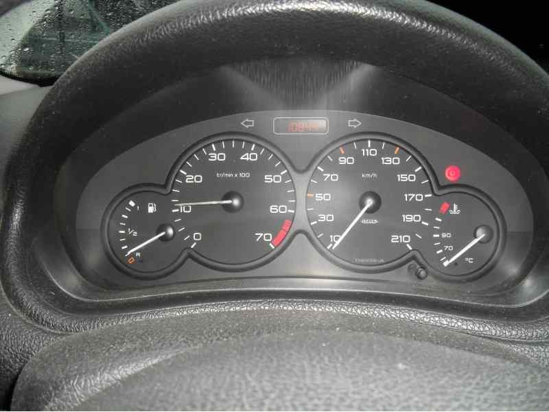 peugeot 206 berlina del año 2000