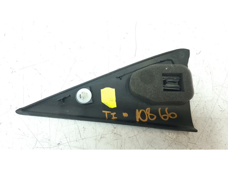 Recambio de moldura para seat leon (5f1) 2.0 tdi referencia OEM IAM 5F4839971  