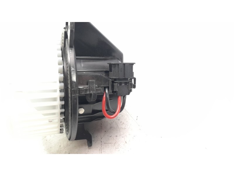 Recambio de ventilador calefaccion para volkswagen polo 1.0 tsi referencia OEM IAM 2Q1819021  