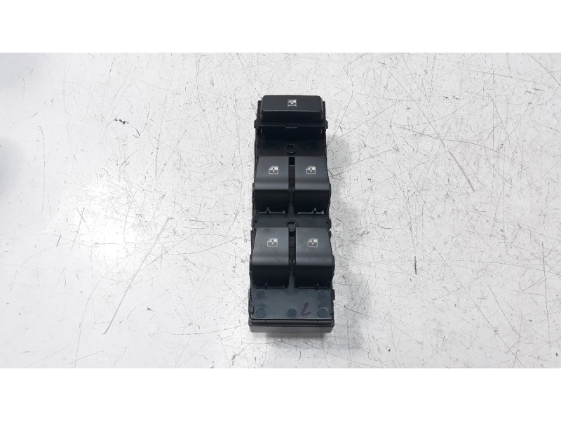 Recambio de mando elevalunas delantero izquierdo para hyundai i30 (pd) 1.0 tgdi cat referencia OEM IAM 93571G3030  