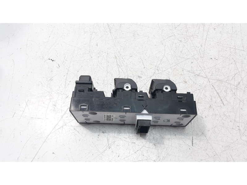 Recambio de mando elevalunas delantero izquierdo para hyundai i30 (pd) 1.0 tgdi cat referencia OEM IAM 93571G3030  