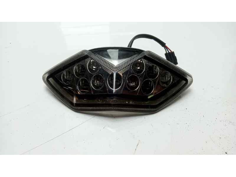 Recambio de piloto trasero central para kawasaki versys 650 versys 650 referencia OEM IAM   