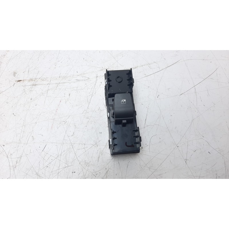 Recambio de mando elevalunas trasero izquierdo para hyundai i30 (pd) 1.0 tgdi cat referencia OEM IAM 93581G3010  