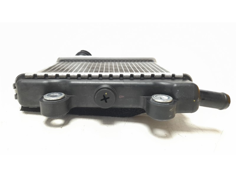 Recambio de radiador agua para yamaha x-max 125 referencia OEM IAM B6HE240A01  
