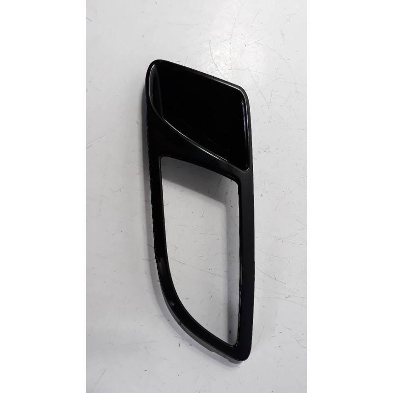 Recambio de rejilla paragolpes izquierda para fiat bravo (198) 1.4 16v cat referencia OEM IAM 735572816 1070951516 FT1382124
