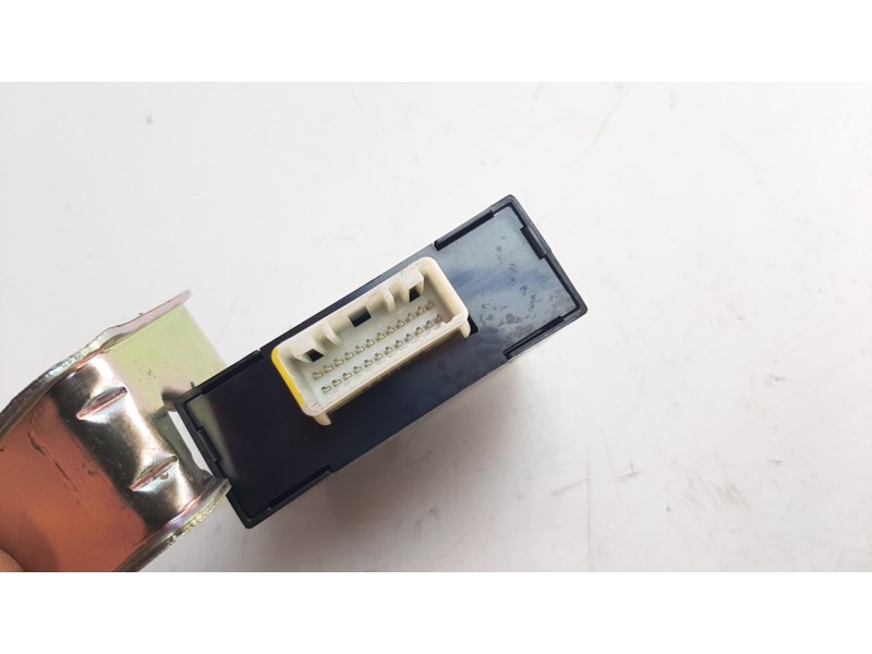 Recambio de modulo electronico para mazda 2 lim. () 1.5 16v cat referencia OEM IAM DA6C67UU0B  