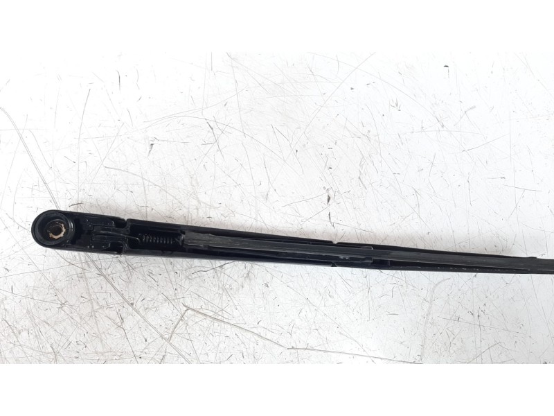 Recambio de brazo limpia trasero para kia stonic (ybcuv) 1.0 tgdi cat referencia OEM IAM 988112P000  