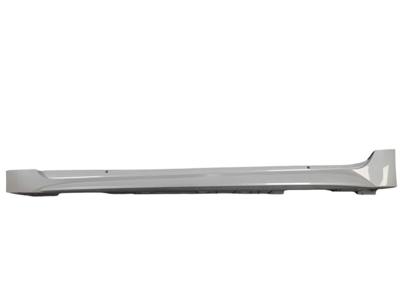 Recambio de estribos laterales para toyota corolla (e21) hybrid style referencia OEM IAM 7586002210  