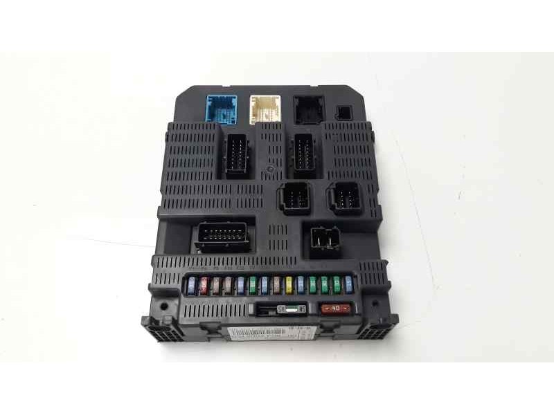 Recambio de caja reles / fusibles para citroen c4 berlina collection referencia OEM IAM 9663798480  