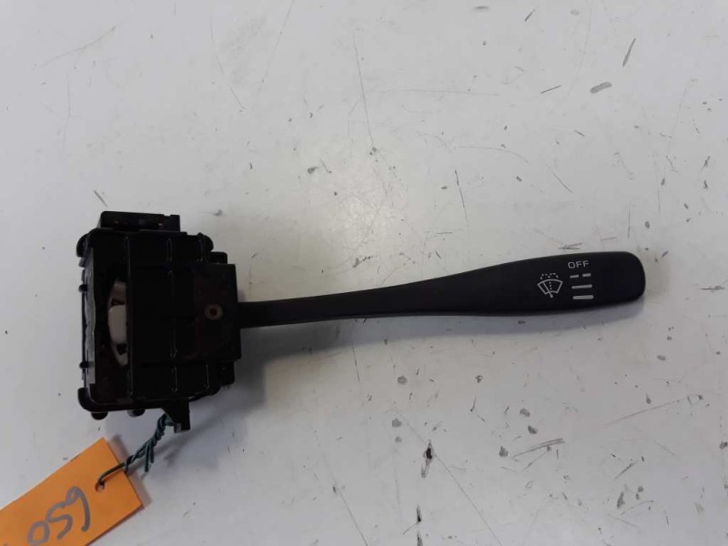 Recambio de mando limpia para nissan pick-up (d22) cabina doble challenge 4x4 referencia OEM IAM   