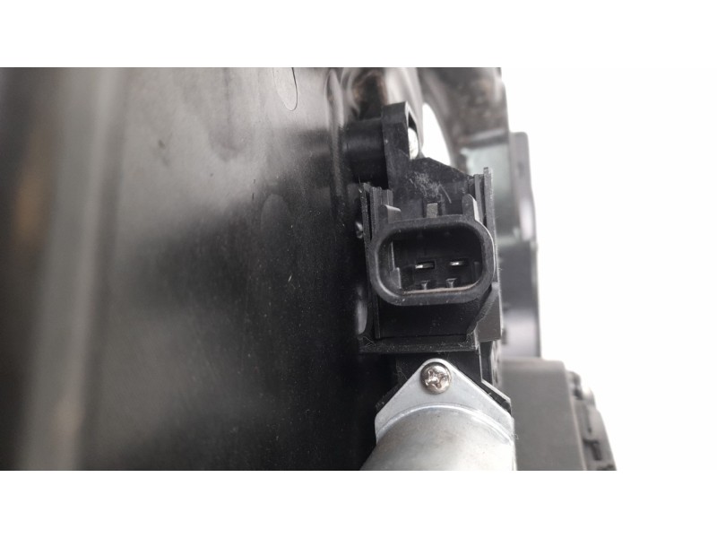 Recambio de elevalunas delantero derecho para jeep renegade 1.6 m-jet cat referencia OEM IAM 00520702  