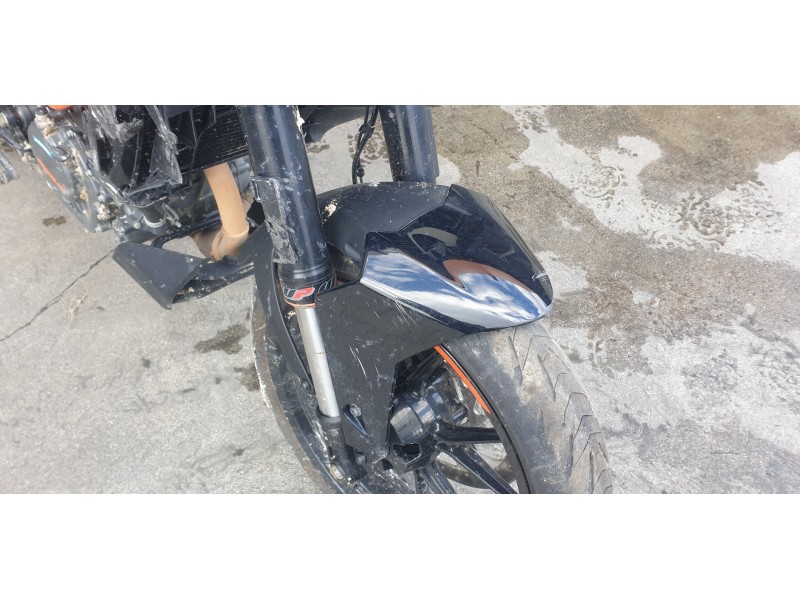 Recambio de guardabarros para ktm 125 duke referencia OEM IAM 9300801003330  
